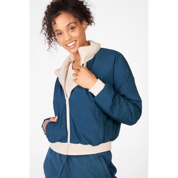 Fabletics Spencer Reversible Jacket in Tapioca - Picture 4 of 4